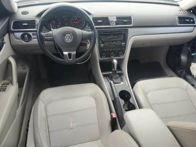 Photo 8 from auction – 2014 VOLKSWAGEN PASSAT S with VIN 1VWAS7A34EC076291
