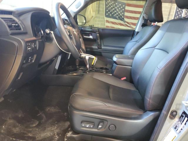 Photo 7 from auction – 2022 TOYOTA 4RUNNER SR with VIN JTERU5JRXN5985743