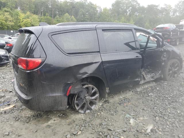 Photo 3 from auction – 2018 CHRYSLER PACIFICA L with VIN 2C4RC1GG7JR259776