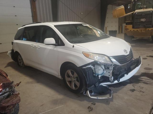 Photo 4 from auction – 2011 TOYOTA SIENNA LE with VIN 5TDKK3DC7BS020321
