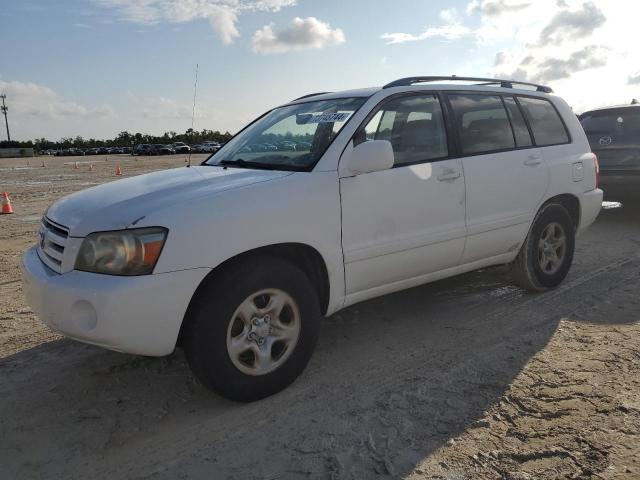 TOYOTA HIGHLANDER 2005 with VIN JTEGD21A850120394 - Photo from auction