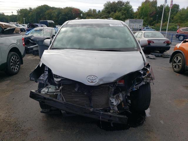 Photo 5 from auction – 2013 TOYOTA SIENNA LE with VIN 5TDKK3DC5DS381064