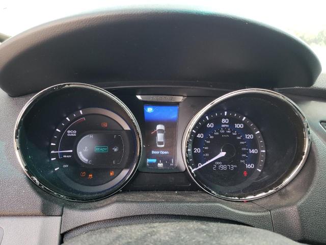 Photo 9 from auction – 2013 HYUNDAI SONATA HYB with VIN KMHEC4A47DA088854