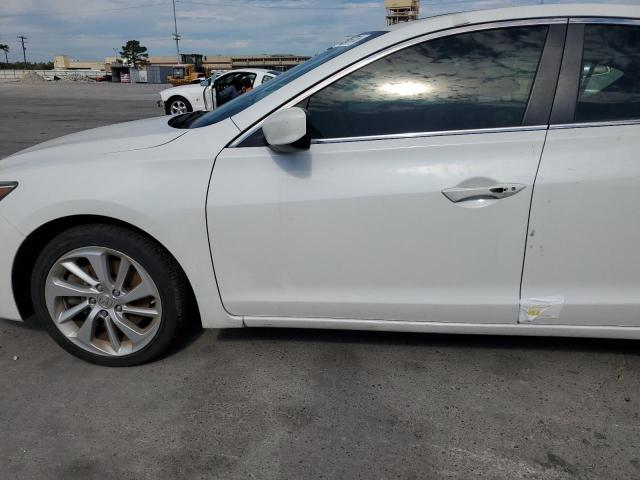 Photo 12 from auction – 2017 ACURA ILX BASE W with VIN 19UDE2F38HA001730