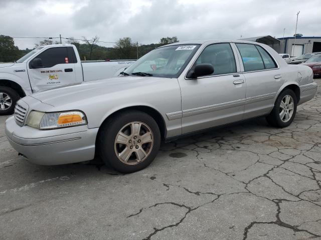 FORD CROWN VICT 2004 with VIN 2FAHP74W74X110255 - Photo from auction