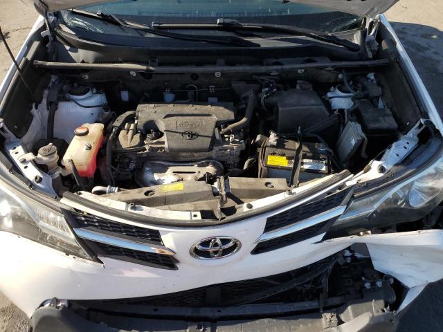 Photo 12 from auction – 2015 TOYOTA RAV4 LE with VIN JTMBFREVXFD125010