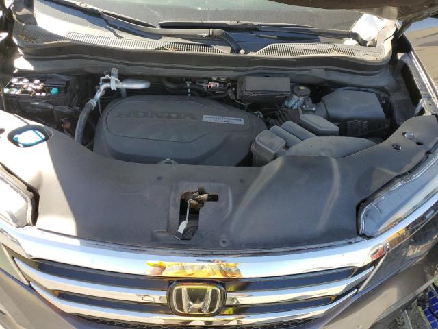 Photo 12 from auction – 2017 HONDA PILOT TOUR with VIN 5FNYF6H94HB027271