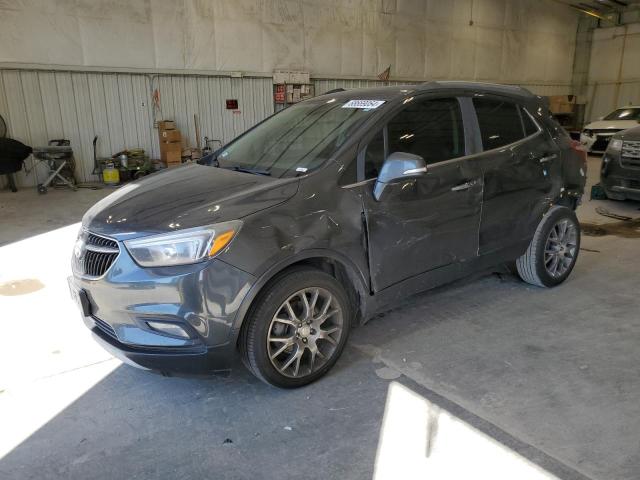 BUICK ENCORE SPO 2018 مع رقم تعريف المركبة KL4CJ1SB7JB527032 - صورة من المزاد