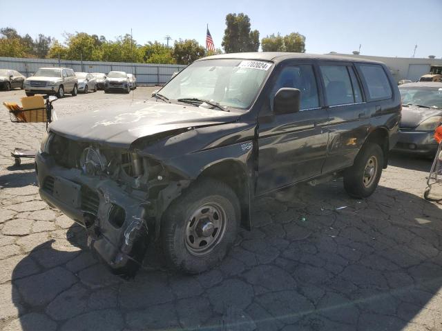 MITSUBISHI MONTERO SP 2001 with VIN JA4LS21H11P045183 - Photo from auction