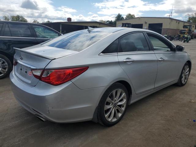 Photo 3 from auction – 2013 HYUNDAI SONATA SE with VIN 5NPEC4ACXDH674226