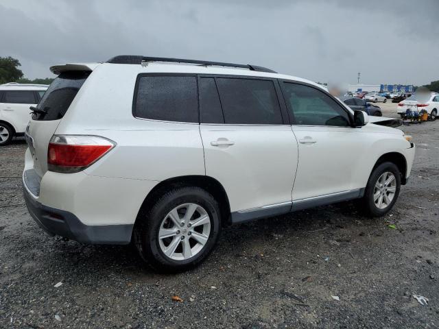 Photo 3 from auction – 2013 TOYOTA HIGHLANDER with VIN 5TDZK3EH2DS101867