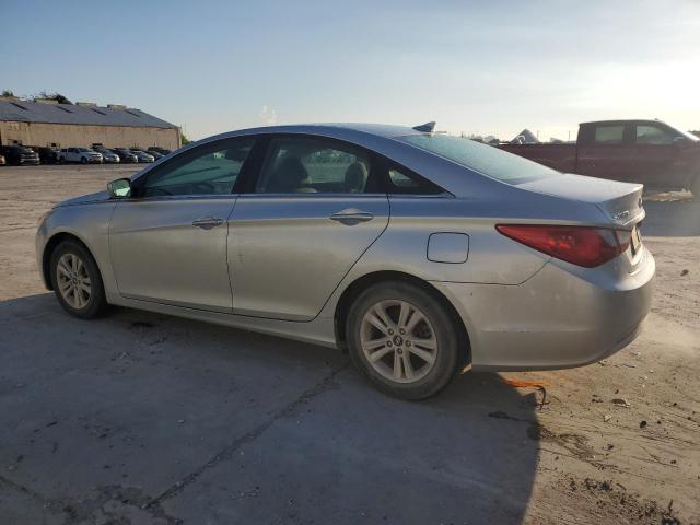 Photo 2 from auction – 2013 HYUNDAI SONATA GLS with VIN 5NPEB4AC5DH782479