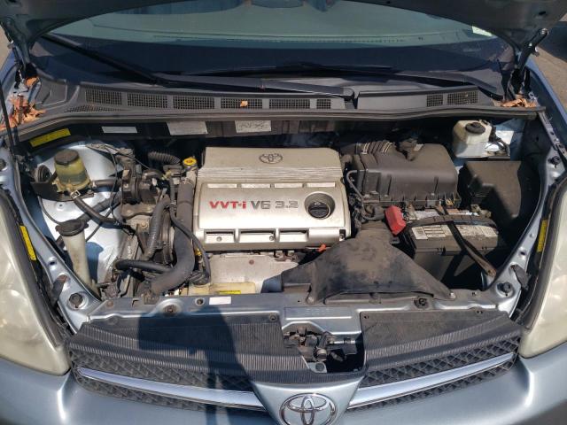 Photo 12 from auction – 2005 TOYOTA SIENNA XLE with VIN 5TDBA22C35S042336