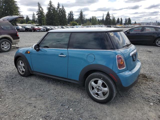Photo 2 from auction – 2010 MINI COOPER with VIN WMWMF3C5XATZ21471