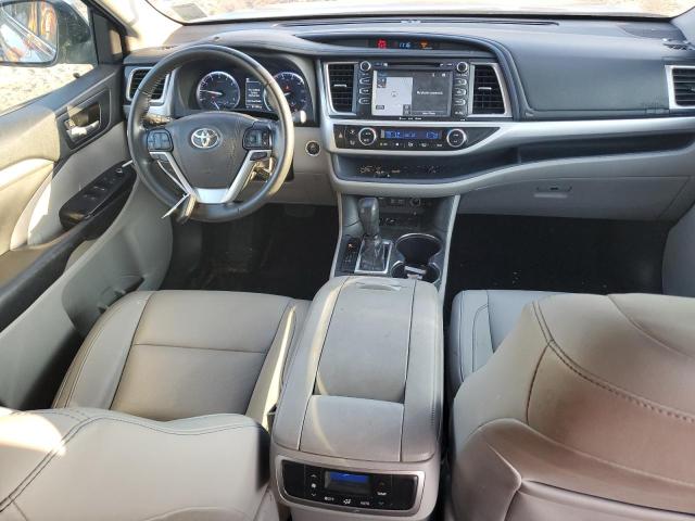 Foto 8 de la subasta – 2018 TOYOTA HIGHLANDER con VIN 5TDKZRFH6JS286418