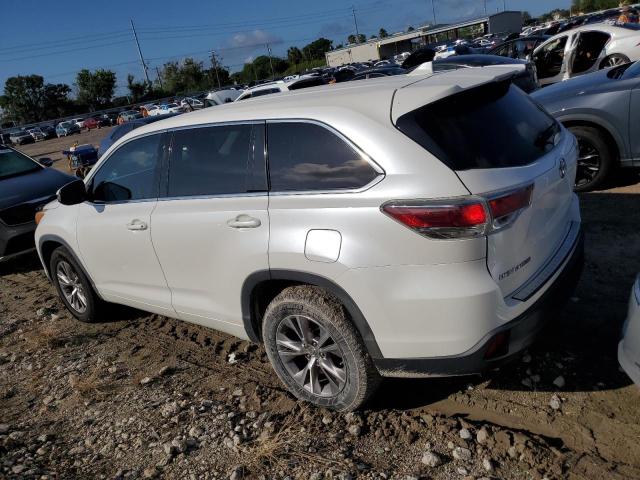 Photo 2 from auction – 2015 TOYOTA HIGHLANDER with VIN 5TDZKRFH9FS100333