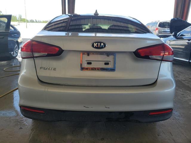 Photo 6 from auction – 2018 KIA FORTE LX with VIN 3KPFK4A75JE170077