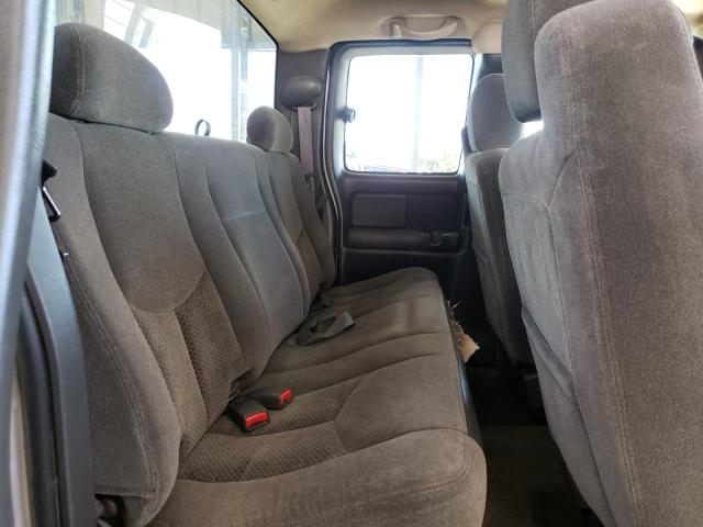 Photo 10 from auction – 2005 CHEVROLET SILVERADO with VIN 1GCEK19B75E118289