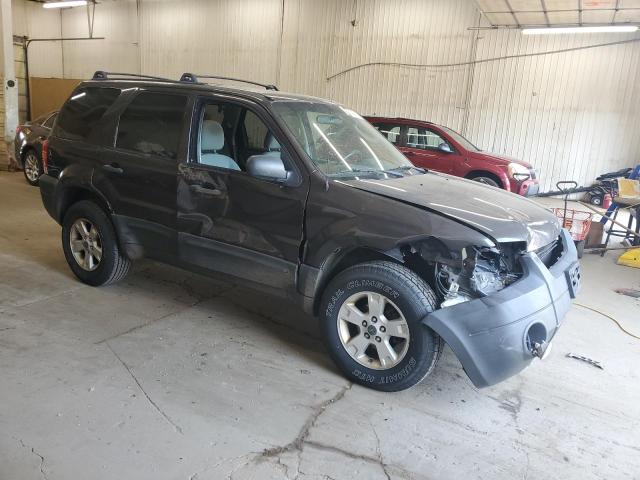 Photo 4 from auction – 2007 FORD ESCAPE XLT with VIN 1FMYU03107KA04054
