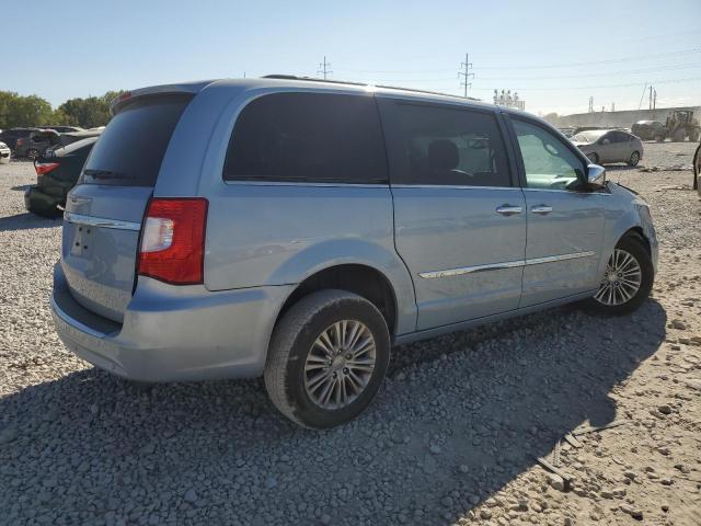Photo 3 from auction – 2016 CHRYSLER TOWN & COU with VIN 2C4RC1CG6GR239730