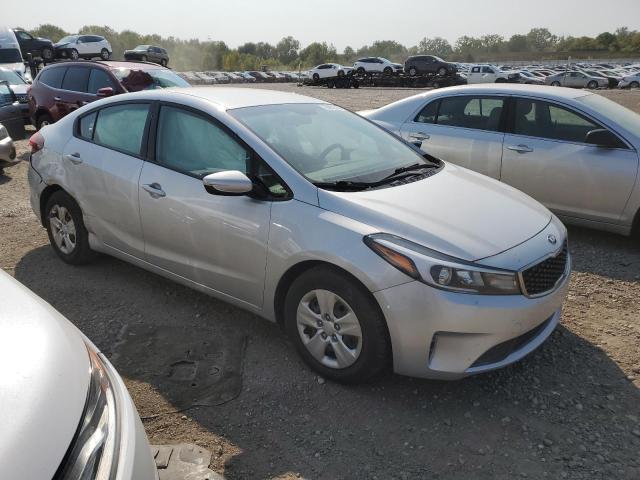 Photo 4 from auction – 2017 KIA FORTE LX with VIN 3KPFK4A75HE101027