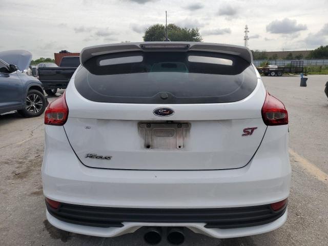 Photo 6 from auction – 2017 FORD FOCUS ST with VIN 1FADP3L98HL228000