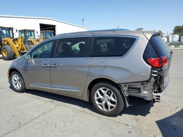 Photo 2 from auction – 2018 CHRYSLER PACIFICA T with VIN 2C4RC1EG3JR217947