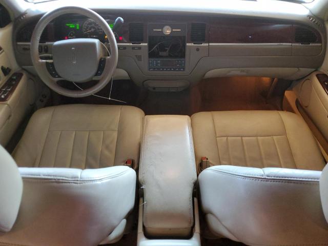 Photo 8 from auction – 2005 LINCOLN TOWNCAR with VIN 1LNHM81W65Y655065