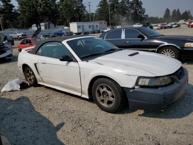 Photo 4 from auction – 2000 FORD MUSTANG with VIN 1FAFP4443YF198789