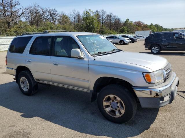 Photo 4 from auction – 2002 TOYOTA 4RUNNER SR with VIN JT3HN86R620389887