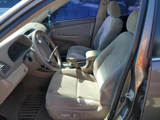 Photo 7 from auction – 2004 TOYOTA CAMRY LE with VIN 4T1BF32K54U586969