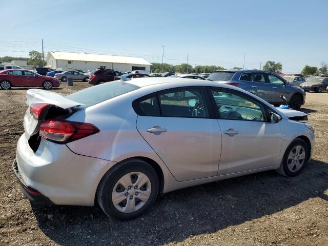Photo 3 from auction – 2018 KIA FORTE LX with VIN 3KPFK4A7XJE220424