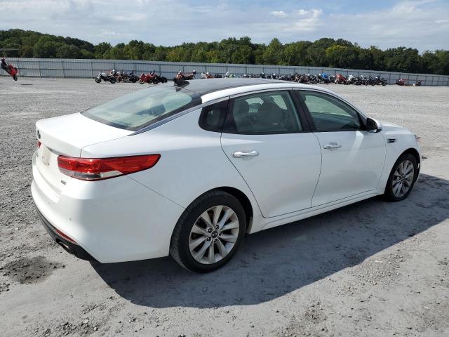 Photo 3 from auction – 2016 KIA OPTIMA EX with VIN 5XXGU4L33GG099583