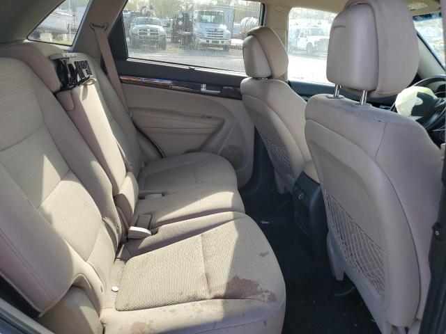 Photo 11 from auction – 2014 KIA SORENTO LX with VIN 5XYKT3A64EG449459