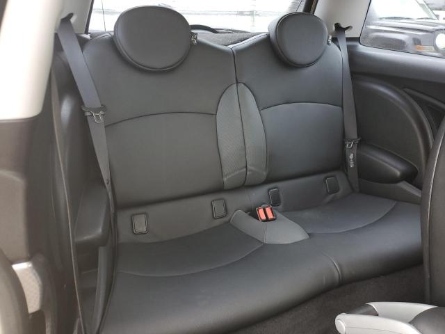 Photo 10 from auction – 2007 MINI COOPER S with VIN WMWMF73537TL84040