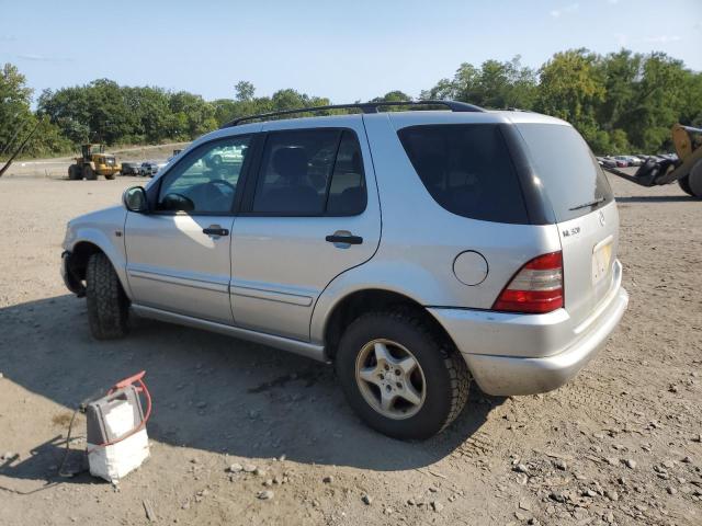 Photo 2 from auction – 2000 MERCEDES-BENZ ML 320 with VIN 4JGAB54E3YA197846