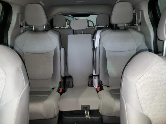Photo 10 from auction – 2023 TOYOTA SIENNA LE with VIN 5TDKRKEC8PS175990