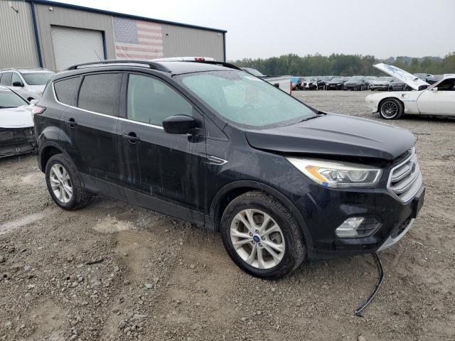 Photo 4 from auction – 2017 FORD ESCAPE SE with VIN 1FMCU9GD2HUD50356