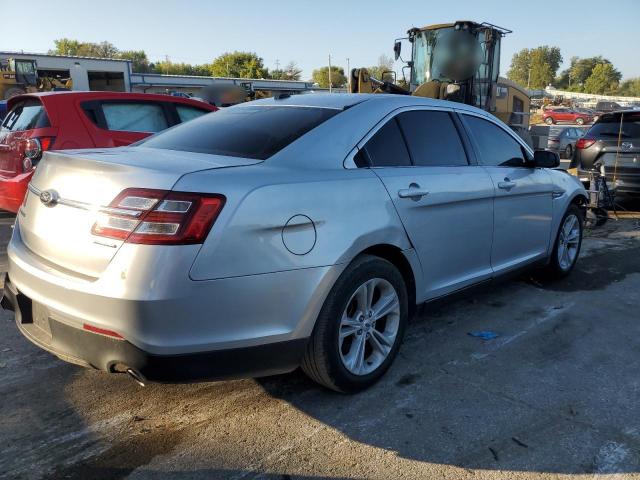 Photo 3 from auction – 2015 FORD TAURUS SE with VIN 1FAHP2D82FG130636