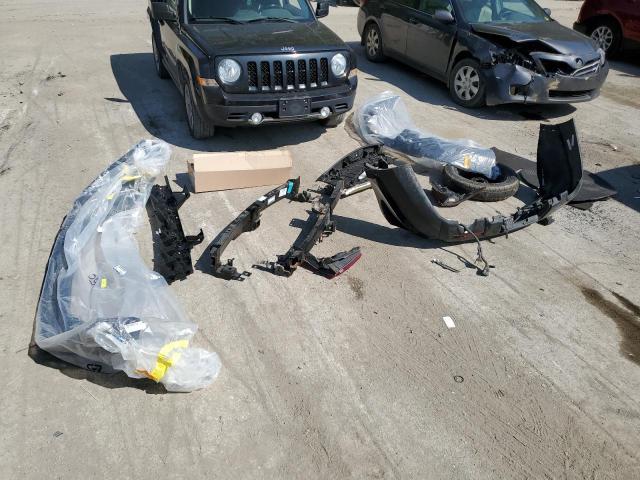 Photo 13 from auction – 2013 FORD EXPLORER L with VIN 1FM5K8F89DGB38205