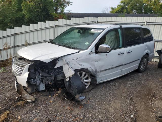 CHRYSLER TOWN & COU 2016 with VIN 2C4RC1GG0GR174965 - Photo from auction
