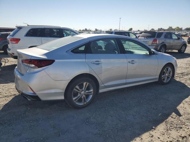 Photo 3 from auction – 2019 HYUNDAI SONATA LIM with VIN 5NPE34AF7KH818032