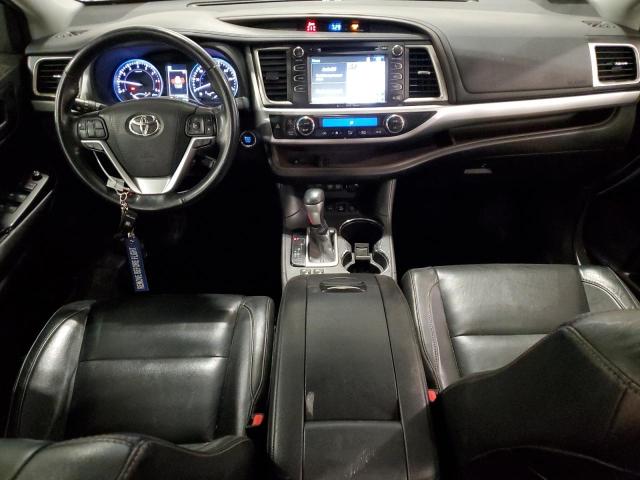 Photo 8 from auction – 2018 TOYOTA HIGHLANDER with VIN 5TDJZRFH9JS558343
