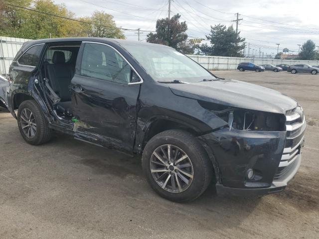 Photo 4 from auction – 2019 TOYOTA HIGHLANDER with VIN 5TDJZRFH1KS938407