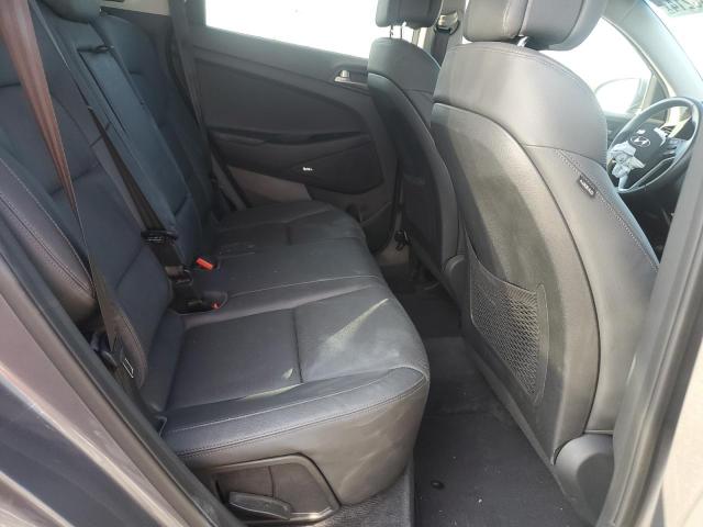 Photo 11 from auction – 2017 HYUNDAI TUCSON LIM with VIN KM8J33A44HU523522