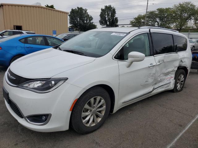 CHRYSLER PACIFICA T 2018 with VIN 2C4RC1BG8JR142473 - Photo from auction