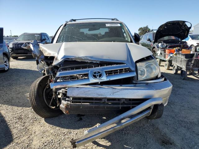 Photo 5 from auction – 2005 TOYOTA 4RUNNER SR with VIN JTEZU14R358028518