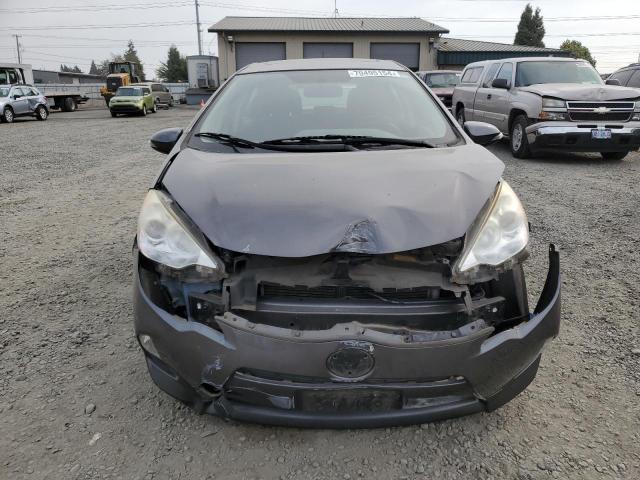 Photo 5 from auction – 2013 TOYOTA PRIUS C with VIN JTDKDTB37D1043403