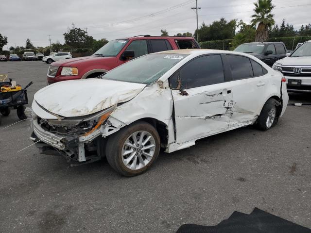 TOYOTA COROLLA LE 2021 with VIN 5YFVPMAE8MP262802 - Photo from auction