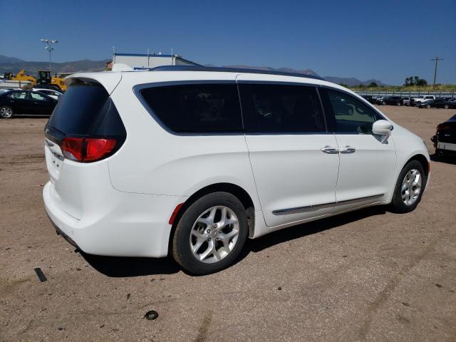 Photo 3 from auction – 2017 CHRYSLER PACIFICA T with VIN 2C4RC1EG6HR752460